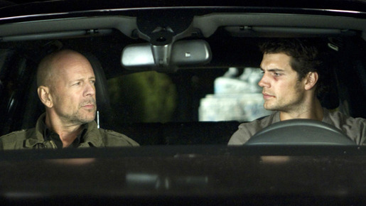 『シャドー・チェイサー』 -(C) 2012 Summit Entertainment, LLC. All Rights Reserved. 