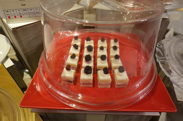 1階レストラン「カシュカシュ」の贅沢ビュッフェ！