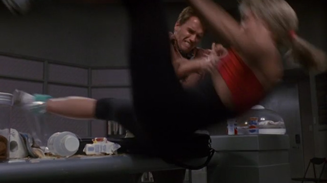 『スタントウーマン ハリウッドの知られざるヒーローたち』　(C) STUNTWOMEN THE DOCUMENTARY LLC 2020