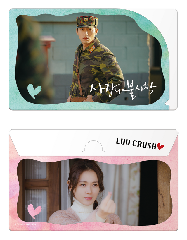 「愛の不時着」展　マスクケース