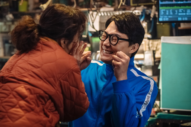 『ノンストップ』ソクファン　（C）2020 OAL & Sanai Pictures Co., Ltd. All rights reserved