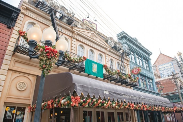 クリスマスの東京ディズニーリゾート(C) Disney