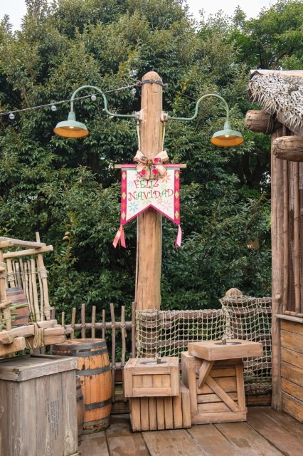 クリスマスの東京ディズニーリゾート(C) Disney