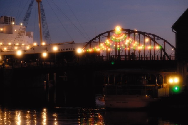 クリスマスの東京ディズニーリゾート(C) Disney