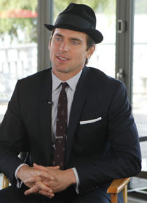 「ホワイトカラー」 -(C) PATRICK HARBRON