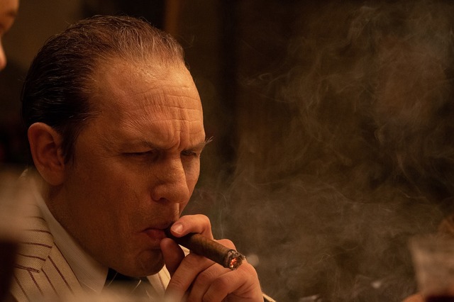 『カポネ』　(C) 2020 FONZO, LLC. ALL RIGHTS RESERVED.