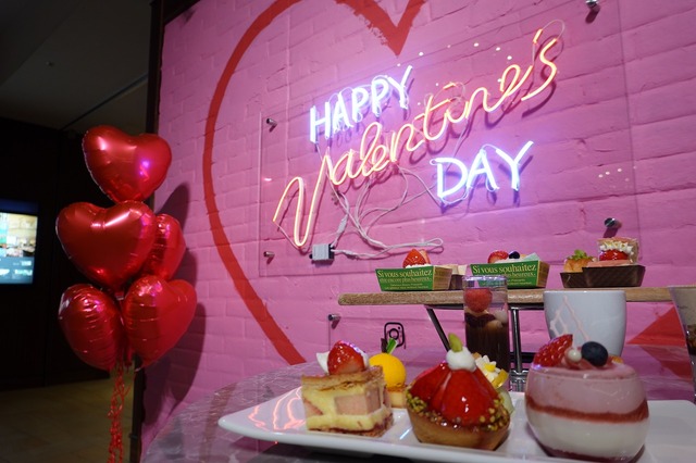 シェラトン・グランデ・トーキョーベイ・ホテルの“ストロベリー スイーツ＆ベーカリー”