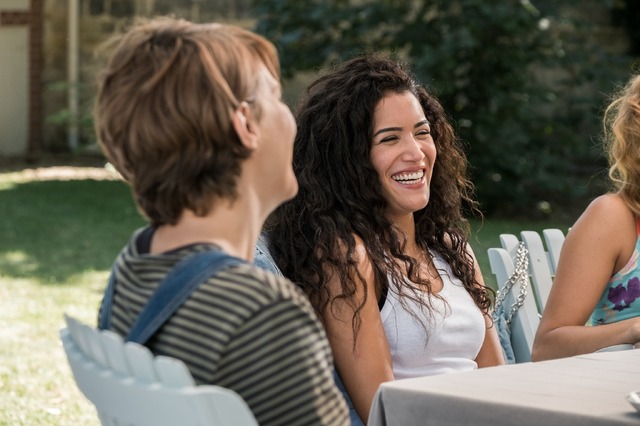 『クイーンズ・オブ・フィールド』（C） 2019 ADNP - KISSFILMS - GAUMONT - TF1 FILMS PRODUCTION - 14EME ART PRODUCTION - PANACHE PRODUCTIONS - LA COMPAGNIE CINEMATOGRAPHIQUE