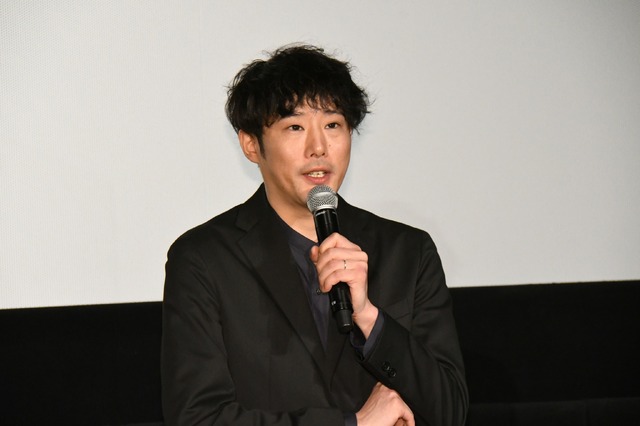 『ヤクザと家族 The Family』初日舞台挨拶（C）2021『ヤクザと家族 The Family』製作委員会