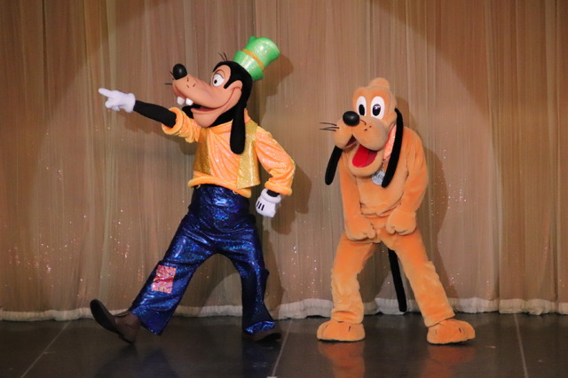 令和元年度浦安市成人式の様子(C) Disney