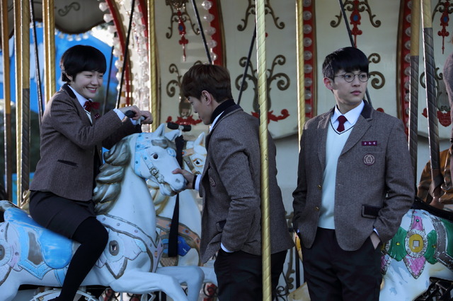 『モクソリ』（C）2018 FIVE DAY/Kkuljam Compnay,ALL RIGHTS RESERVED