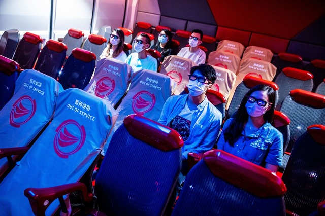 As to Disney artwork, logos and properties： (C) Disney画像提供：香港ディズニーランド・リゾート