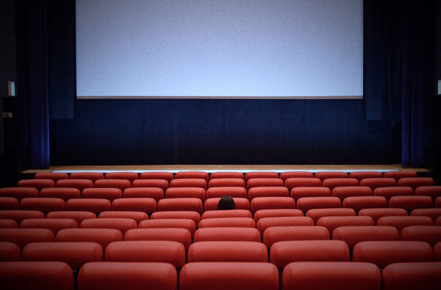 シネクイント・劇場