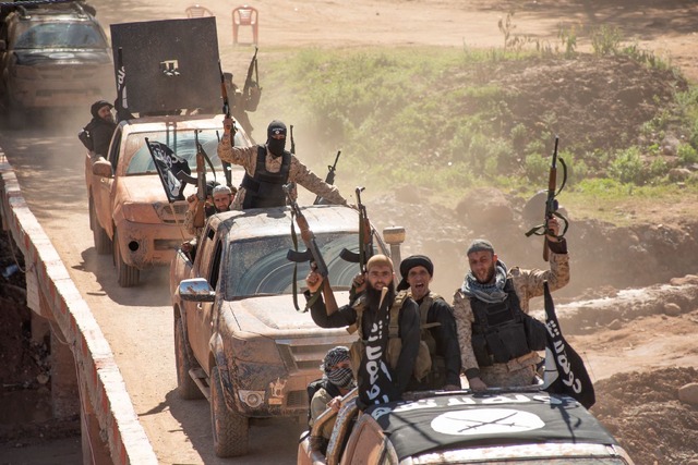 『レッド・スネイク』 （C）2019 Place du Marche Productions - Kador - Davis Films - Delice Movie - Eagle Pictures - France 2 Cinema