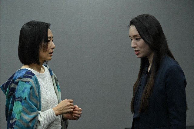 桜田ひより 美有 の新たな危機に視聴者の 内通者考察 も過熱 麗の秘書の行動にも注目が 24 Japan 21話 Cinemacafe Net 桜田ひより 美有 の新たな危機に視聴者の 内通者考察 も過熱 麗の秘書の行動にも注目が 24 Japan 21話 Cinemacafe Net