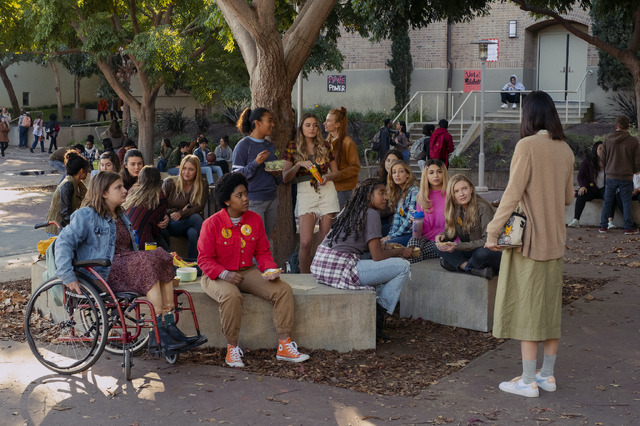 Netflix映画『モキシー ～私たちのムーブメント～』配信中