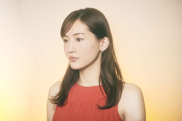 綾瀬はるか『奥様は、取り扱い注意』／photo：Jumpei Yamada