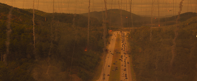 『グリーンランドー地球最後の2日間ー』（C）2020 STX FINANCING, LLC.  ALL RIGHTS RESERVED.