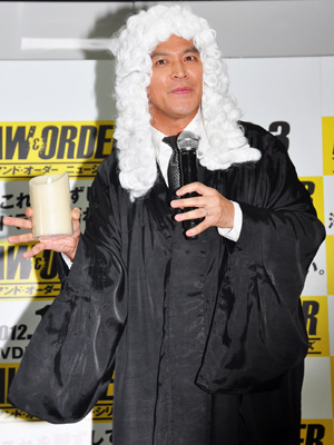 「ロー・アンド・オーダー」DVDリリース記念イベント（ますだおかだ・岡田圭右＆藤本美貴）