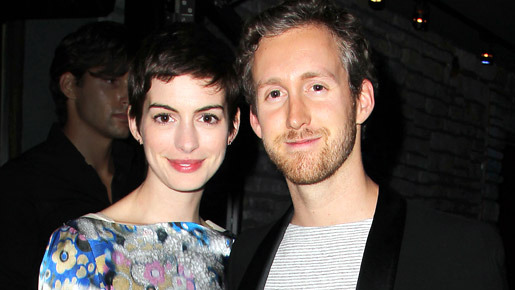 映画『Celeste And Jesse Forever』のN.Y.プレミアに出席したアン・ハサウェイ＆アダム・シュルマン -(C) Startraks／AFLO