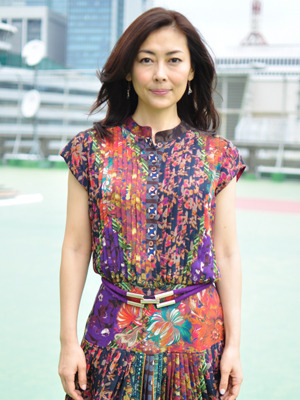 『新しい靴を買わなくちゃ』中山美穂×向井理 ／ photo：Naoki Kurozu