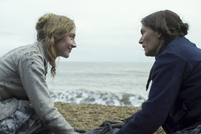 『アンモナイトの目覚め』 (C)The British Film Institute, The British Broadcasting Corporation & Fossil Films Limited 2019