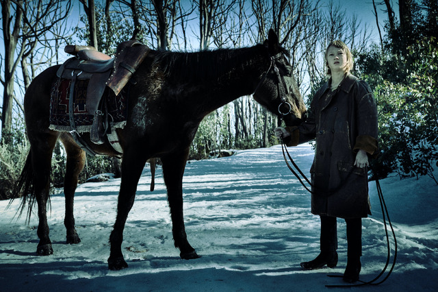 『トゥルー・ヒストリー・オブ・ザ・ケリー・ギャング』（C） PUNK SPIRIT HOLDINGS PTY LTD, CHANNEL FOUR TELEVISION CORPORATION, ASIA FILM INVESTMENT GROUP LTD AND SCREEN AUSTRALIA 2019