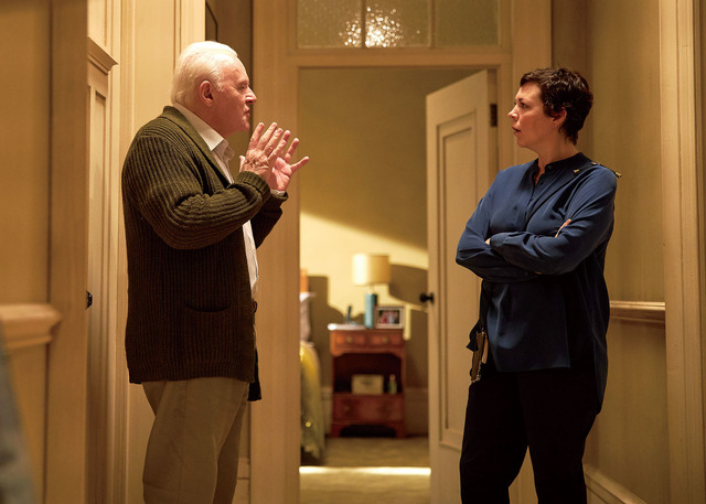 『ファーザー』メイキング　（C）NEW ZEALAND TRUST CORPORATION AS TRUSTEE FOR ELAROF  CHANNEL FOUR TELEVISION CORPORATION  TRADEMARK FATHER LIMITED  F COMME FILM  CINE-＠  ORANGE STUDIO 2020