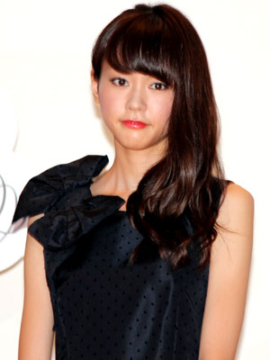 『新しい靴を買わなくちゃ』初日舞台挨拶