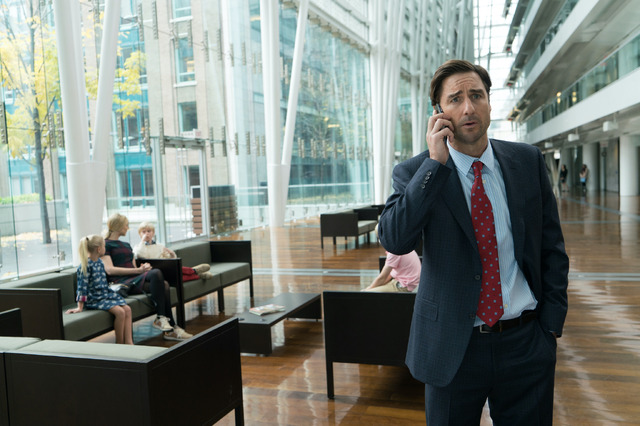 『47歳 人生のステータス』 (c) 2017 Amazon Content Services LLC and Kimmel Distribution LLC