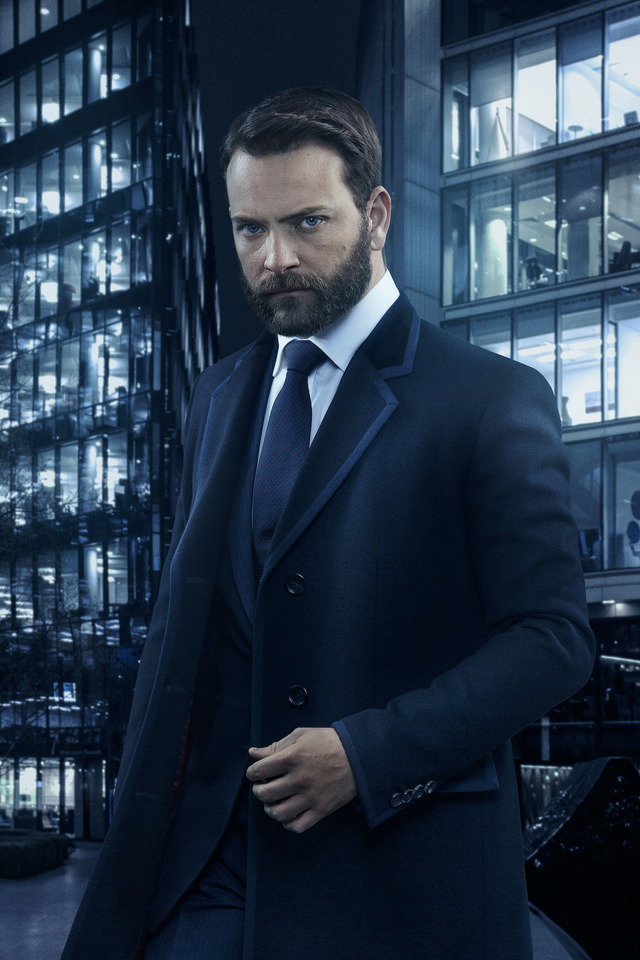 「DEVILS～金融の悪魔～」　（C）2019 SKY ITALIA S.R.L. - LUX VIDE S.P.A. All Rights Reserved.