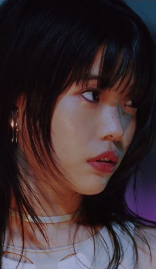 アイナ・ジ・エンド「アメハナカラス」