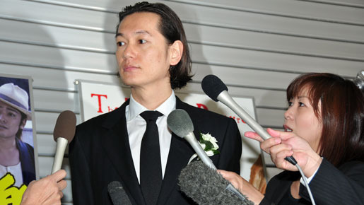 若松孝二監督／葬儀（井浦新）