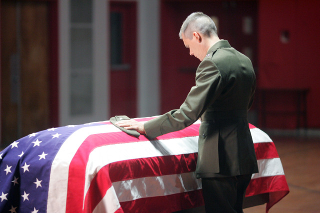 『戦場のおくりびと』（C）2021 Home Box Office, Inc. All rights reserved. HBO（R） and all related programs are the property of Home Box Office, Inc.