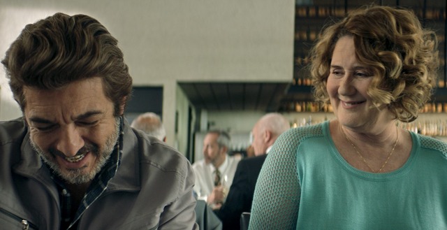 『明日に向かって笑え！』(c)2019 CAPITAL INTELECTUAL S.A./KENYA FILMS/MOD Pictures S.L.