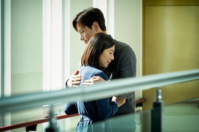 「夫婦の世界」(C)JTBC studios & Jcontentree corp All rights reservedBased upon the original series “Doctor Foster” produced by Drama Republic for the BBC, distributed by BBC Worldwide
