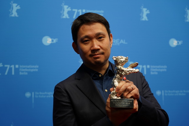 『偶然と想像』ベルリン映画祭授賞式 (C)2021 NEOPA / Fictive