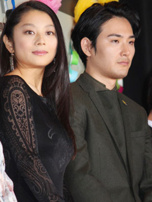 『北のカナリアたち』初日舞台挨拶