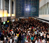 『パイレーツ・オブ・カリビアン/デッドマンズ・チェスト』来日サブ５