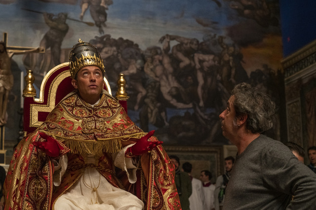 「ニュー・ポープ 悩める新教皇」未公開メイキング　（C）Wildside / Sky Italia / Haut et Court TV / Mediaproduccion 2019.