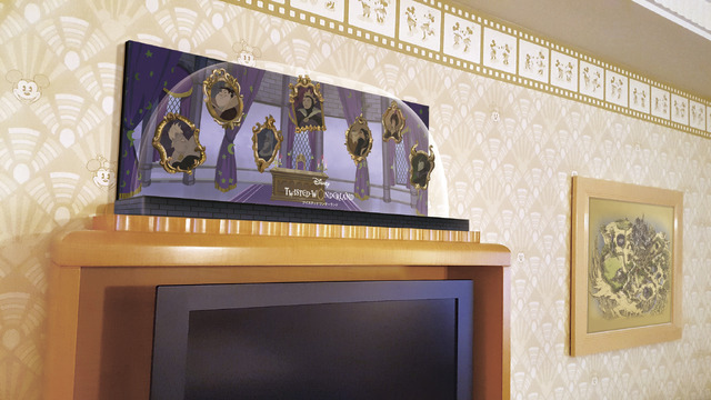 「ディズニー ツイステッドワンダーランド」をテーマにした客室とケーキセットが初登場！