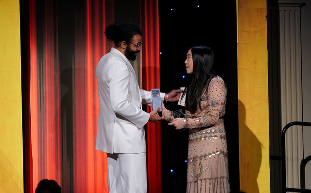 「女優賞」を受賞したオークワフィナ／ゴッサム・インディペンデント映画賞  Photo by Jemal Countess/Getty Images for IFP