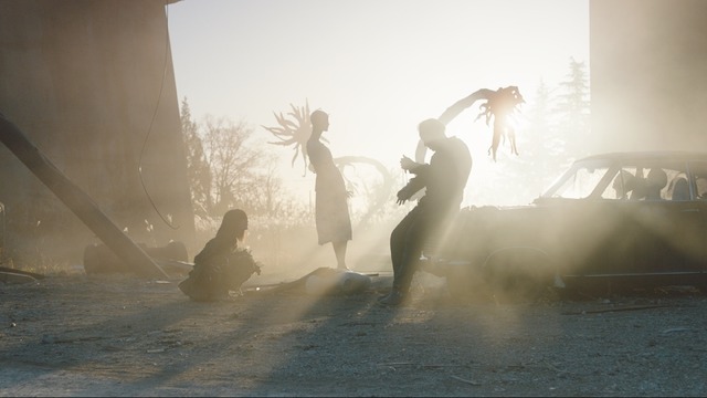 『プリズナーズ・オブ・ゴーストランド』(C)2021 POGL SALES AND COLLECTIONS, LLC. ALL RIGHTS RESERVED.