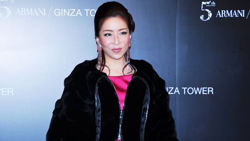 「アルマーニ」5周年パーティ（真矢みき）