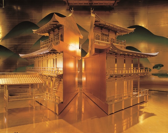 石岡瑛子　映画『Mishima: A Life in Four Chapters』（ポール・シュレイダー監督、1985年）     プロダクション・デザイン　Mishima （C）Zoetrope Corp. 2000.  All Rights Reserved. / （C）Sukita