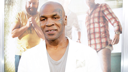 グローマンズ・チャイニーズ・シアターにて開催された『ハングオーバー!! 史上最悪の二日酔い、国境を越える』プレミアでのマイク・タイソン -(C) ロイター／AFLO