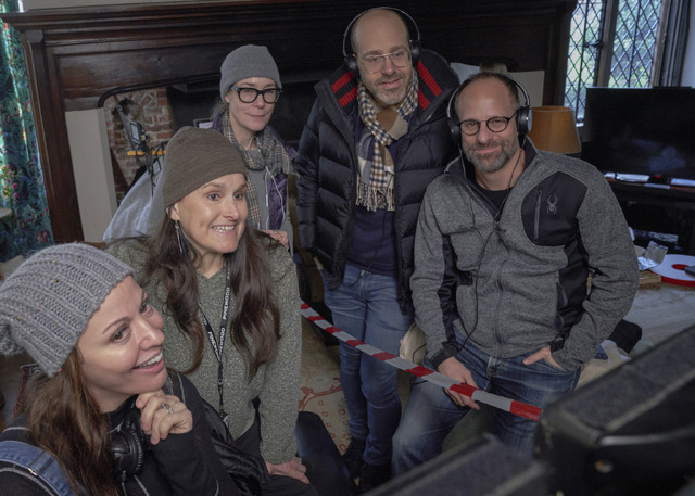 Amazon Original Movie『シンデレラ』オフショット　(c)Amazon Studios