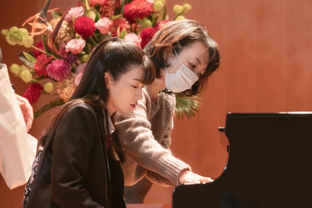 『そして、バトンは渡された』（C）2021 映画「そして、バトンは渡された」製作委員会