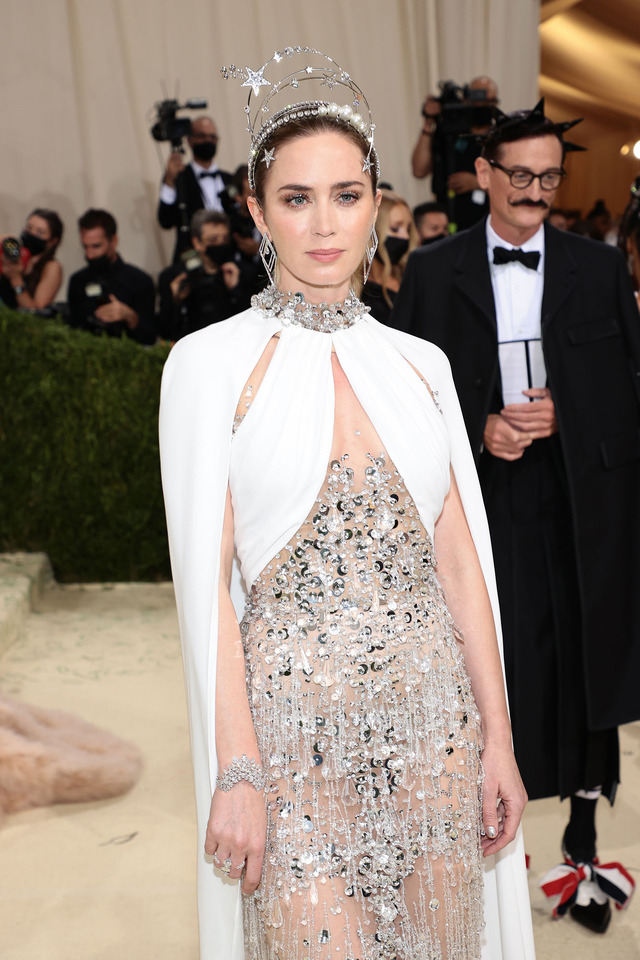 エミリー・ブラント Photo by Dimitrios Kambouris/Getty Images for The Met Museum/Vogue