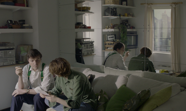 『ザ・スーベニア～魅せられて～』(C)2019 The Souvenir Film Limited, British Broadcasting Corporation and British Film Institute.  ALL RIGHTS RESERVED.